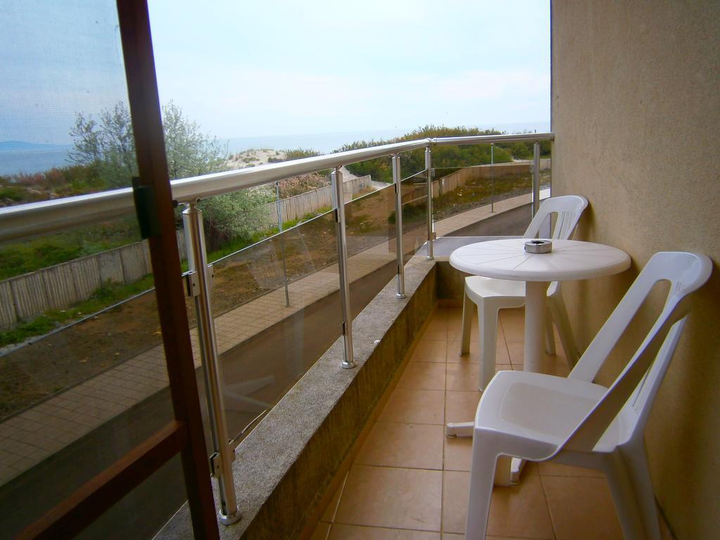 Apartments Stefi Поморие Экстерьер фото
