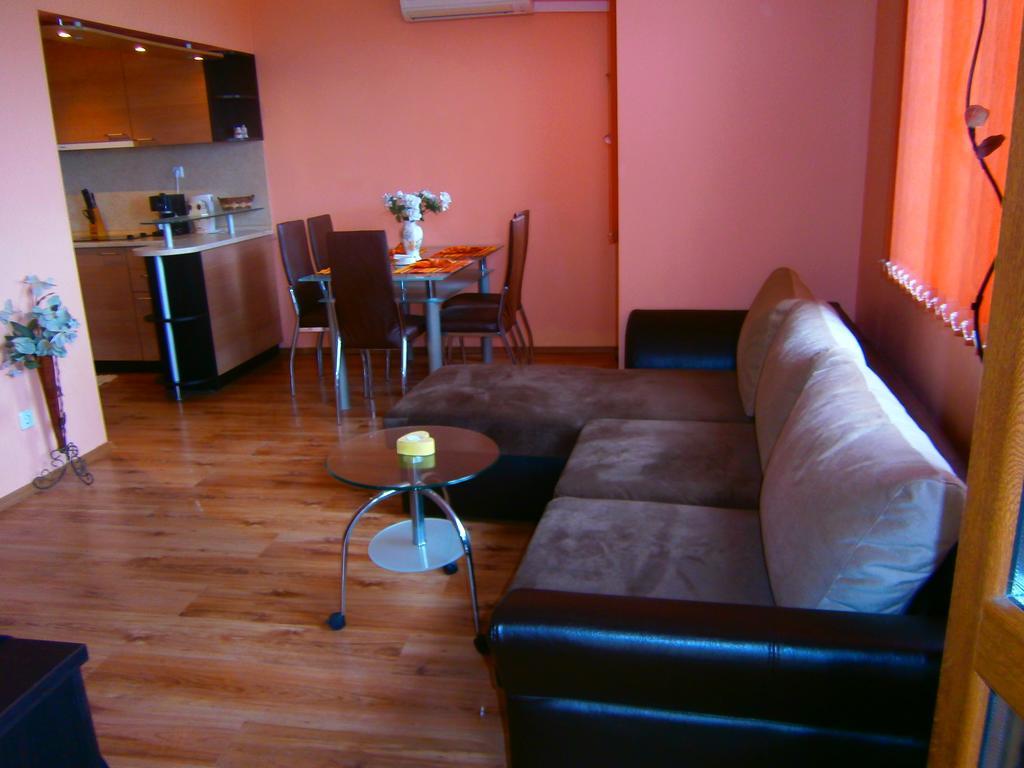 Apartments Stefi Поморие Экстерьер фото