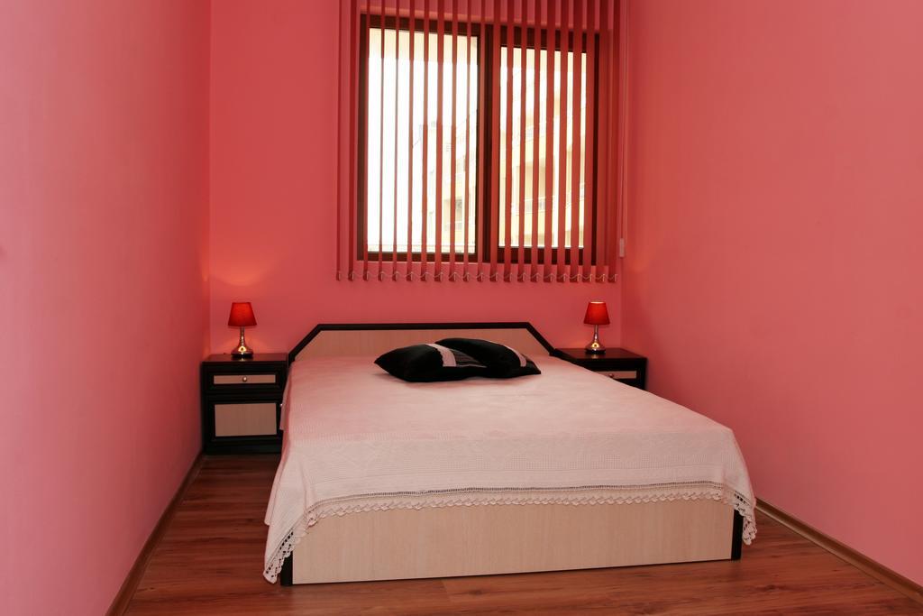 Apartments Stefi Поморие Экстерьер фото