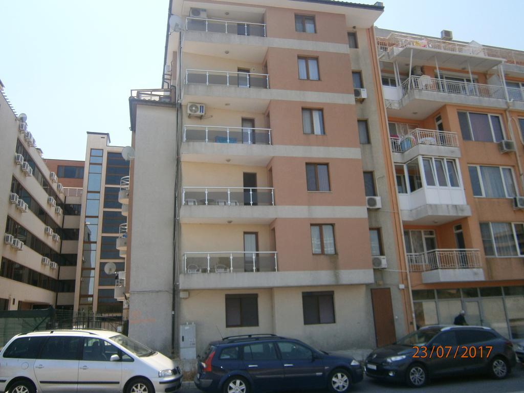 Apartments Stefi Поморие Экстерьер фото