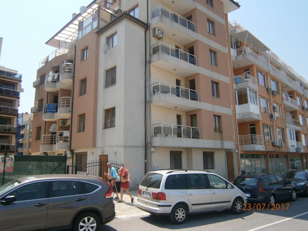 Apartments Stefi Поморие Экстерьер фото